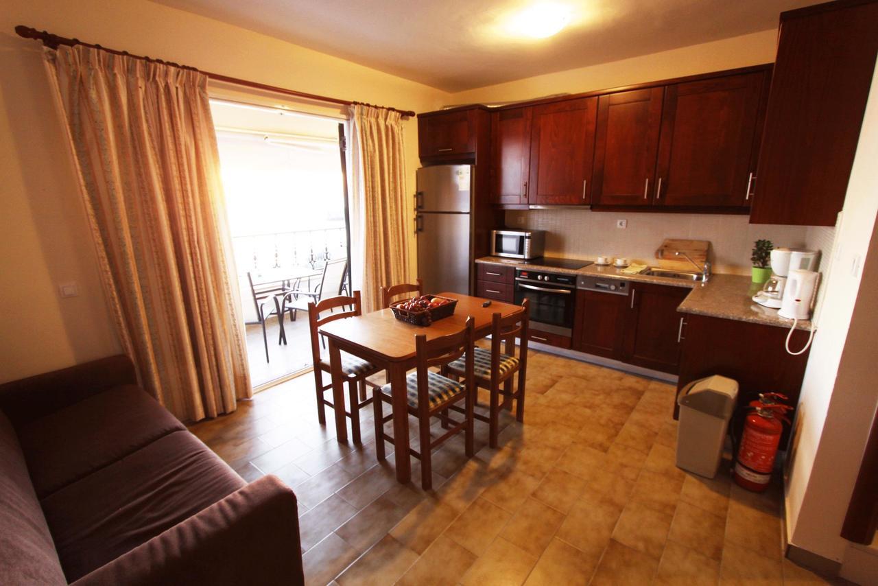 Corfu Glyfada Menigos Beach Apartments Ngoại thất bức ảnh