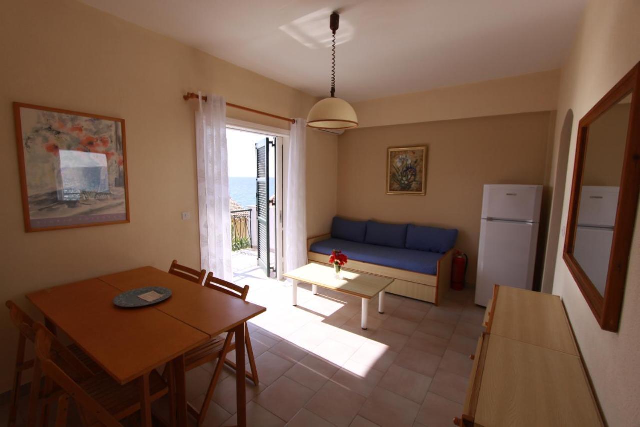 Corfu Glyfada Menigos Beach Apartments Ngoại thất bức ảnh