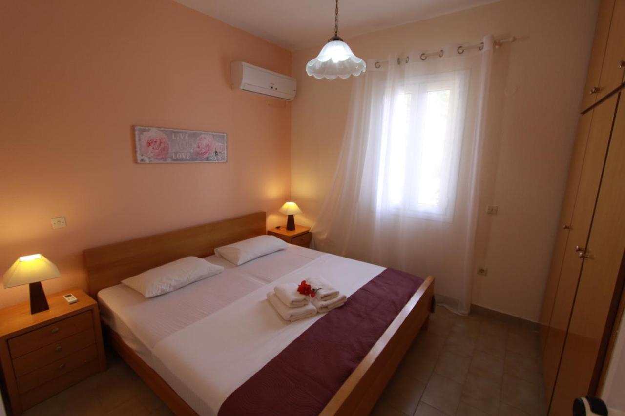 Corfu Glyfada Menigos Beach Apartments Ngoại thất bức ảnh